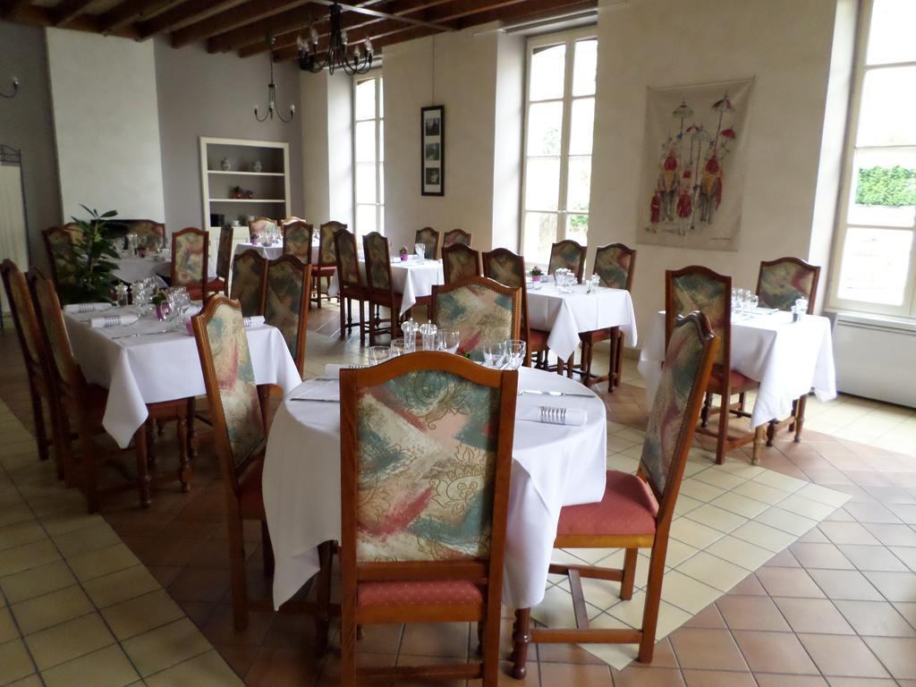 فندق Saint-Denis-dʼAnjouفي  Le Relais De La Caleche المظهر الخارجي الصورة