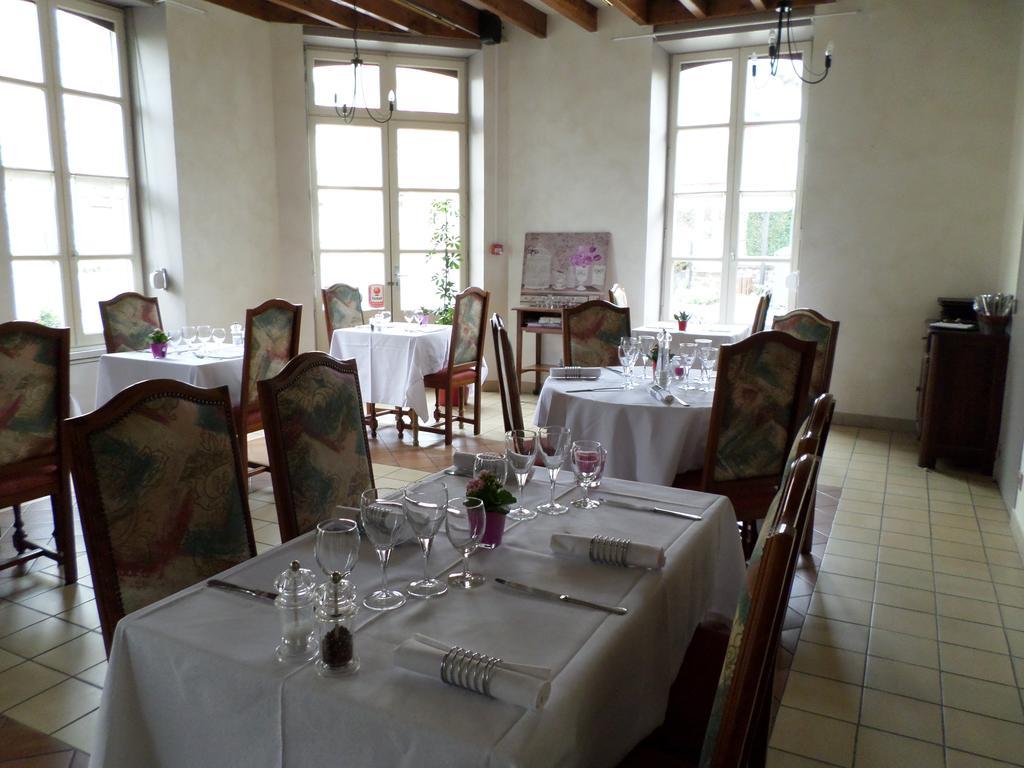 فندق Saint-Denis-dʼAnjouفي  Le Relais De La Caleche المظهر الخارجي الصورة